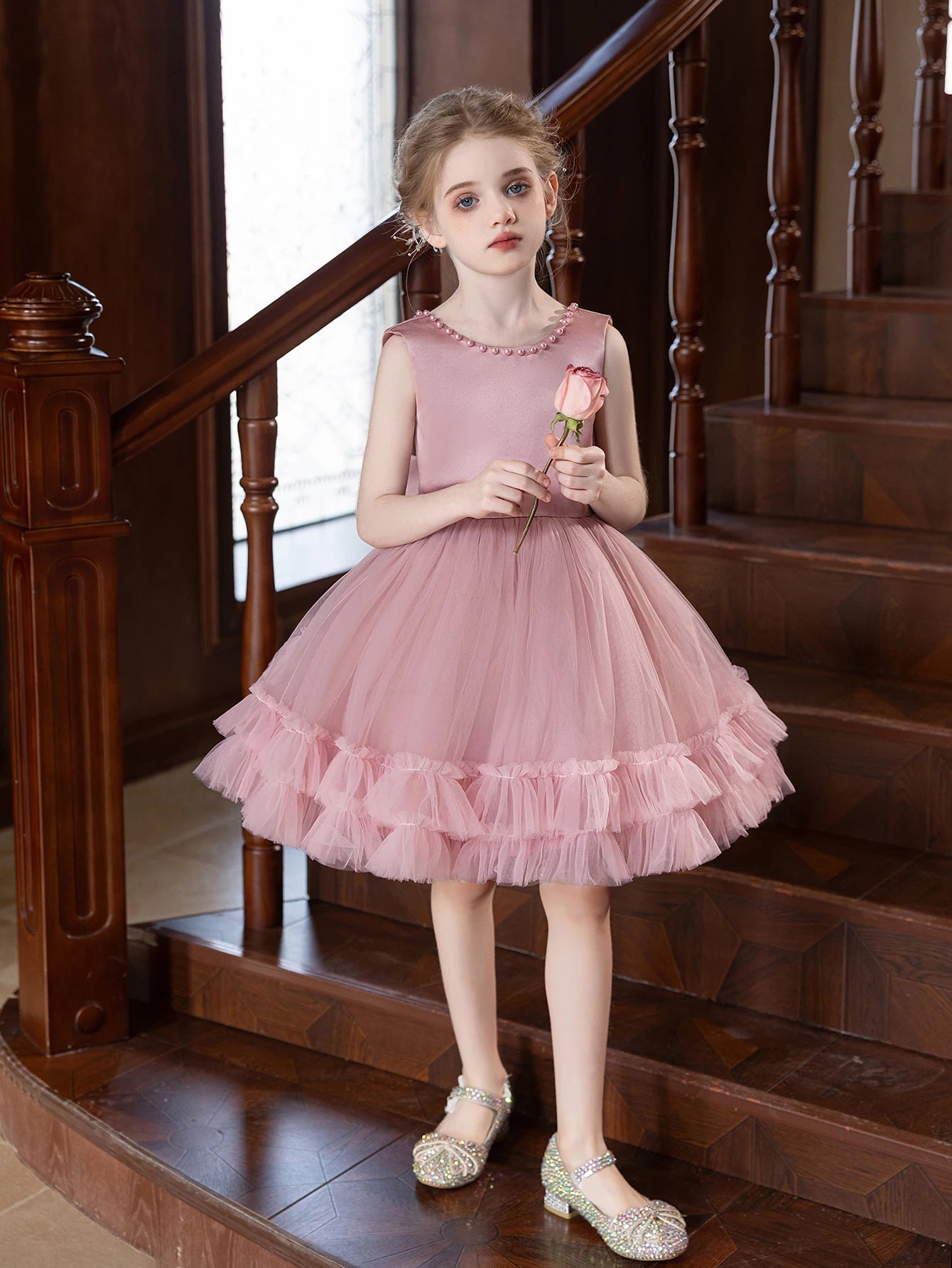 Pink Cake-themed Dress for Girls Featuring a Short Skirt with Large Bow Pompon Gauze for Birthday Party