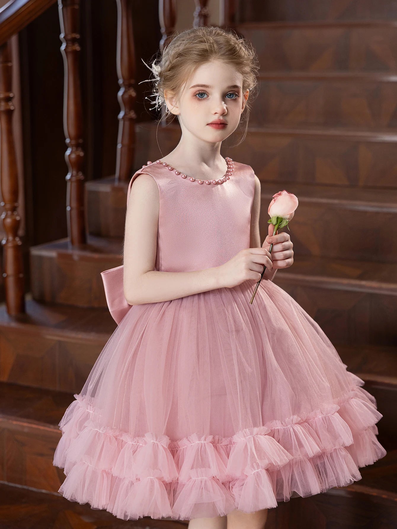 Pink Cake-themed Dress for Girls Featuring a Short Skirt with Large Bow Pompon Gauze for Birthday Party